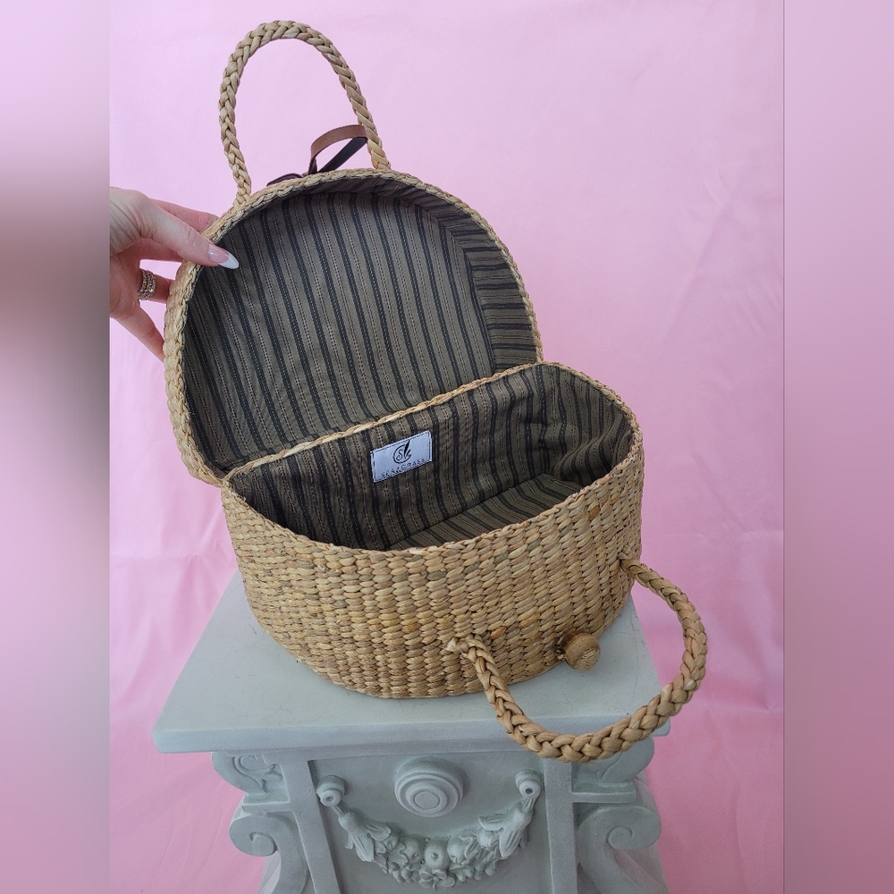 Sea And Grass Woven Picnic Handbag - Like New